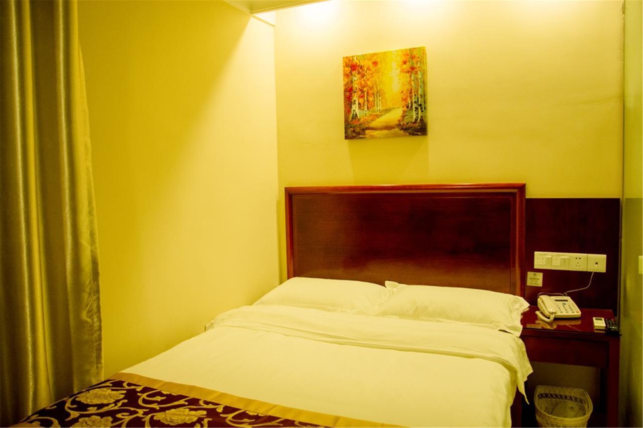 Greentree Inn Anhui Fuyang Yijing International North Door Busniess Hotel 외부 사진