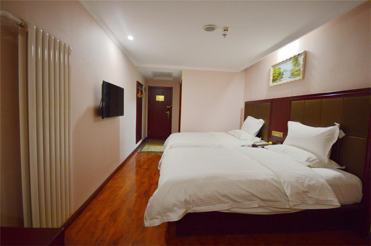 Greentree Inn Anhui Fuyang Yijing International North Door Busniess Hotel 외부 사진